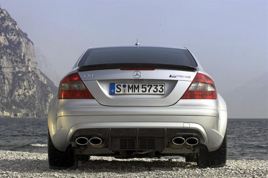 Mercedes-Benz CLK63 AMG Black Edition 2007 года  (фото 30 из 61)